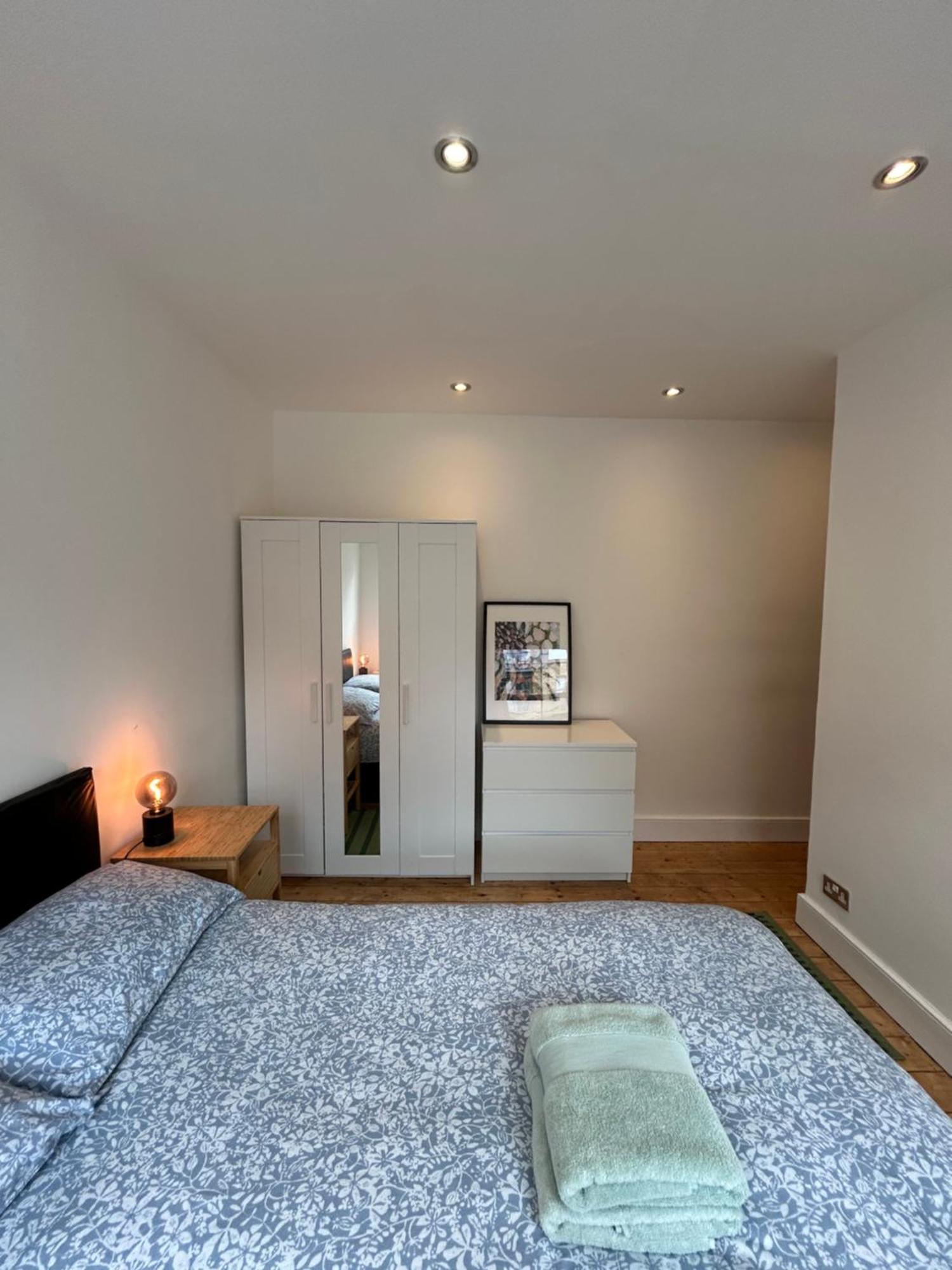 Spacious Battersea Rooms And Apartments Londres Chambre photo