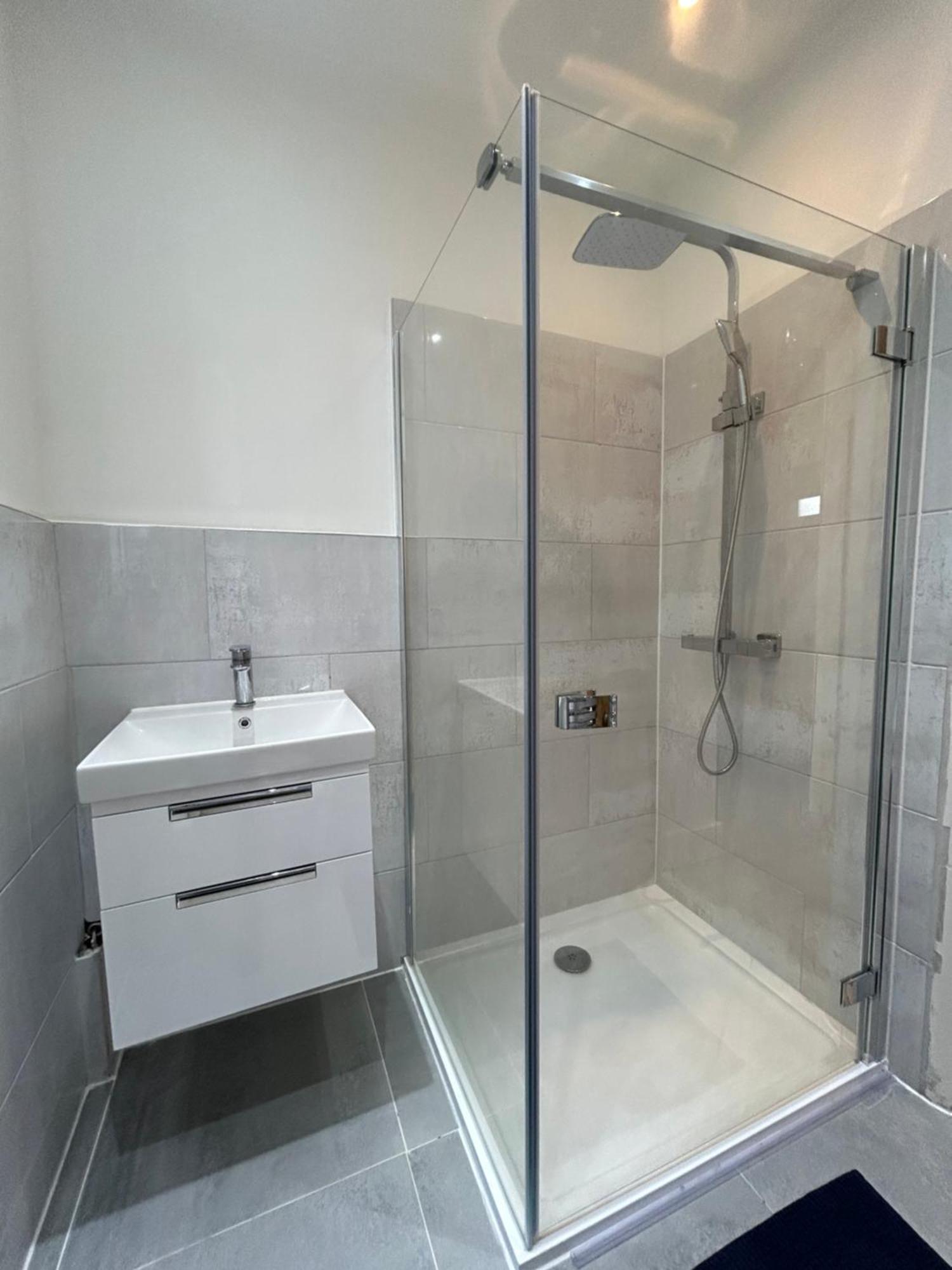 Spacious Battersea Rooms And Apartments Londres Chambre photo