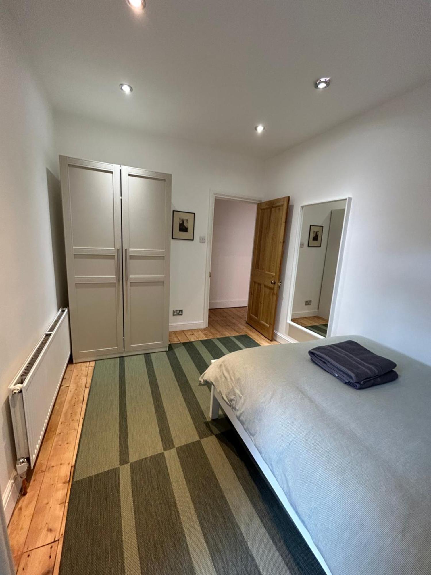 Spacious Battersea Rooms And Apartments Londres Chambre photo