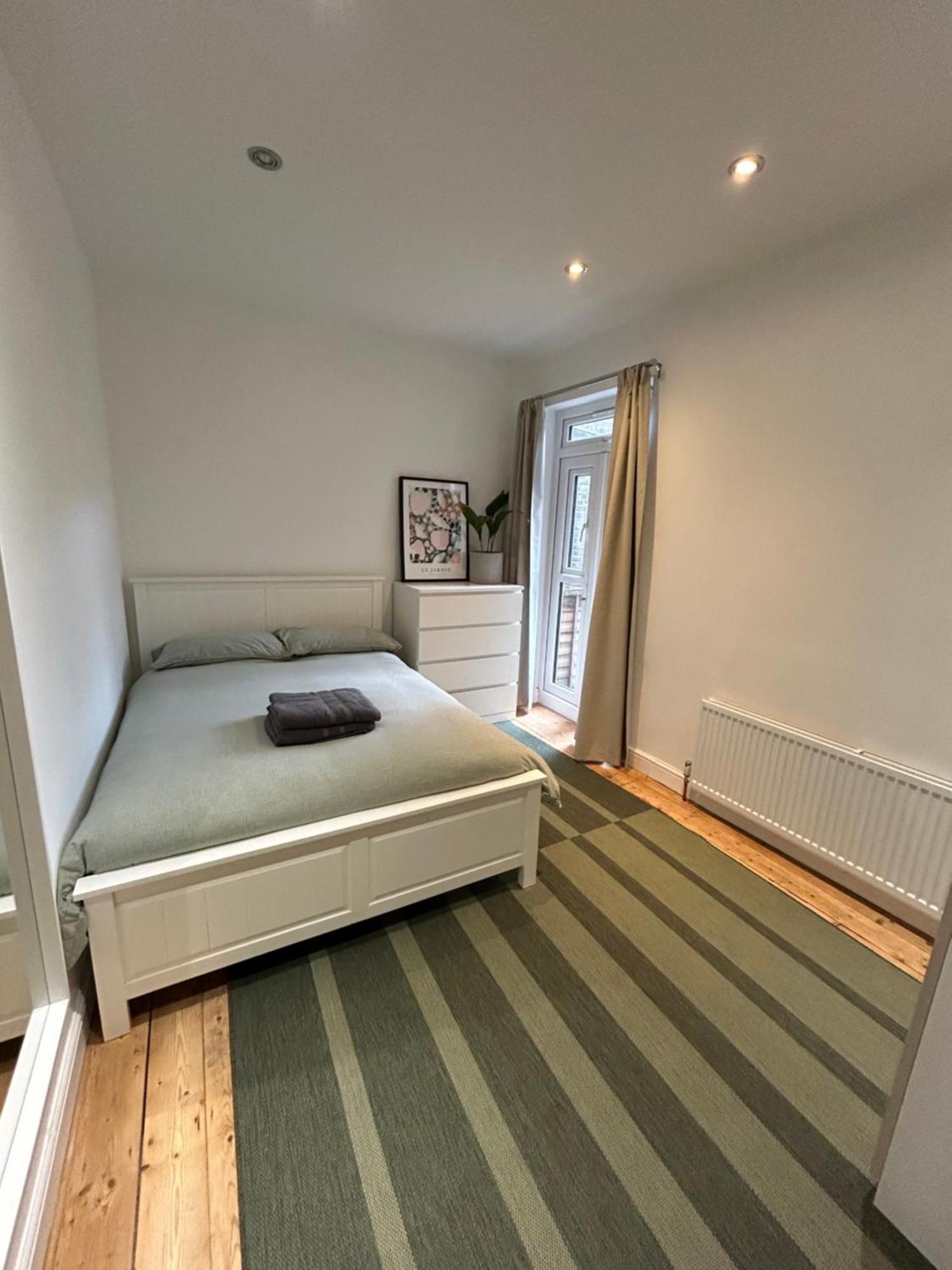 Spacious Battersea Rooms And Apartments Londres Chambre photo