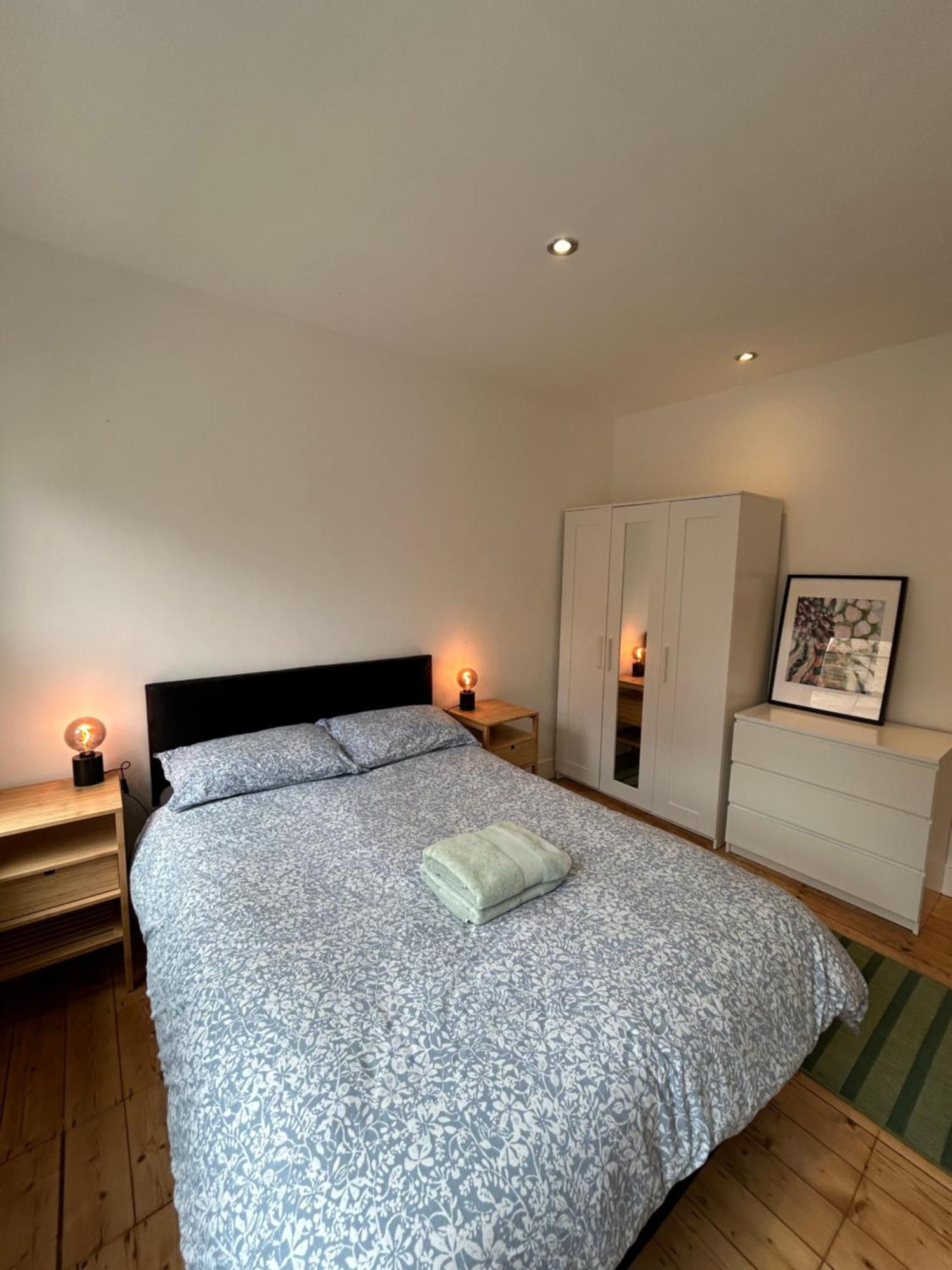 Spacious Battersea Rooms And Apartments Londres Chambre photo